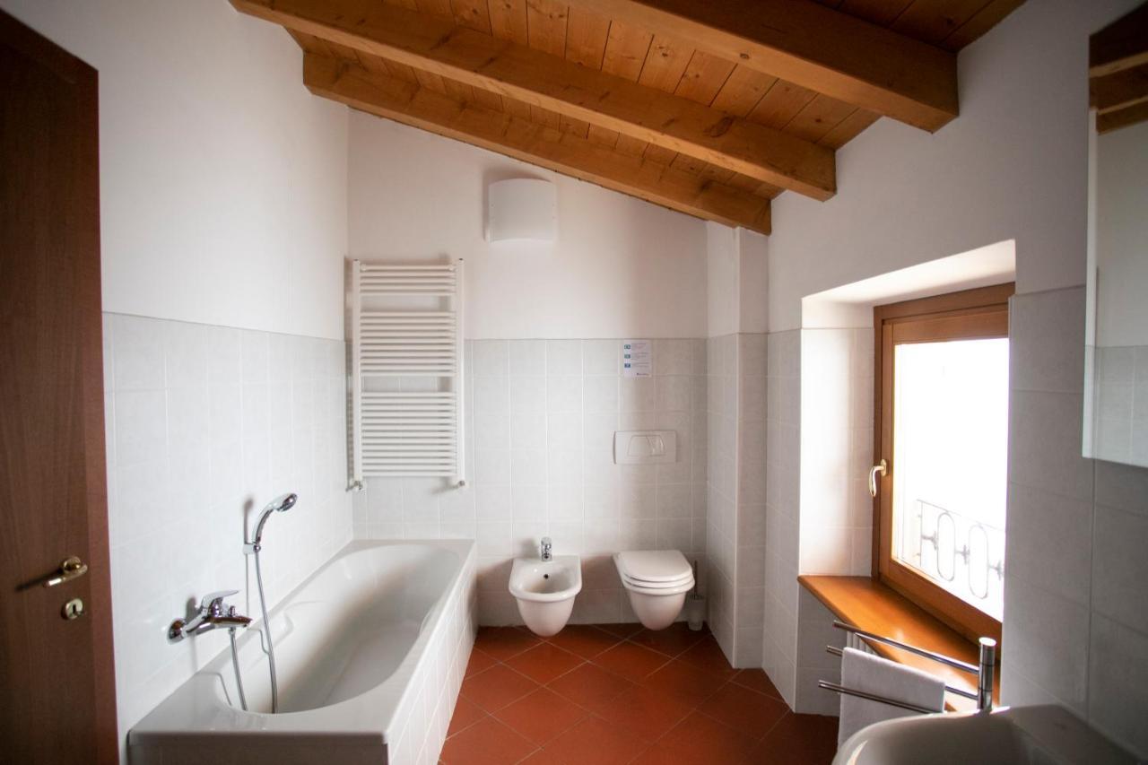 Iseolakerental - Casa Del Pescatore Riva di Solto Ngoại thất bức ảnh